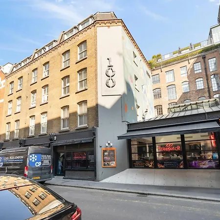Stylish And Modern In Vibrant Soho Unbeatable Location Wdg *
