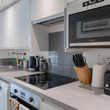 Cosy 1bd Flat Heart Of North West London