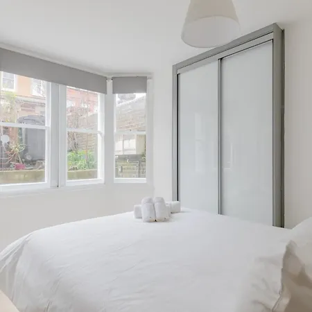 Cosy 1bd Flat Heart Of North West Apartment *