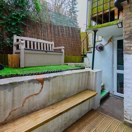 Cosy 1bd Flat Heart Of North West * London