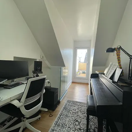 Apartment Boutique 2br With Roof Terrace Near Tube - West Kensington London
