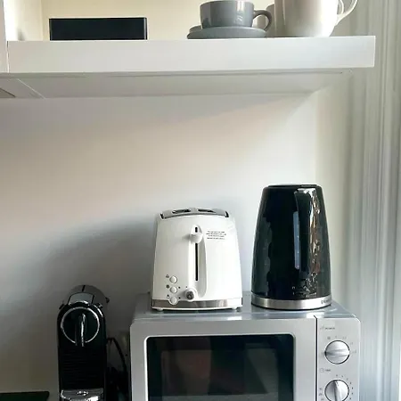 Hafh In Farringdon- Stylish 1bedroom Apartment London