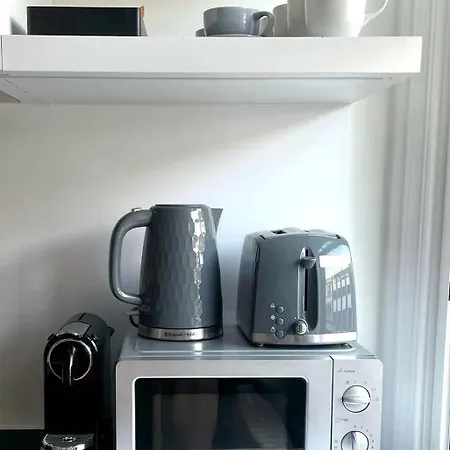 Hafh In Farringdon- Stylish 1bedroom Apartment *