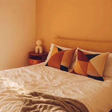 Zozy Clitterhouse Bed & Breakfast *