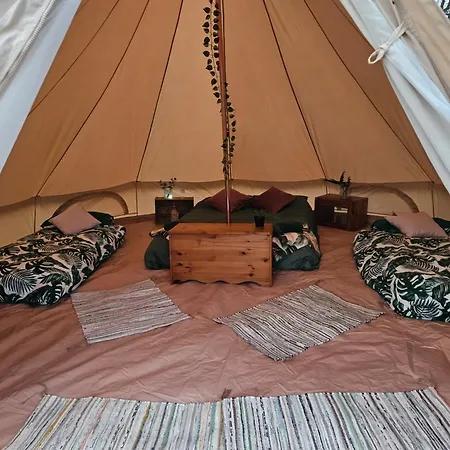 Readers Field Glamping