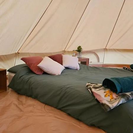 Readers Field Glamping