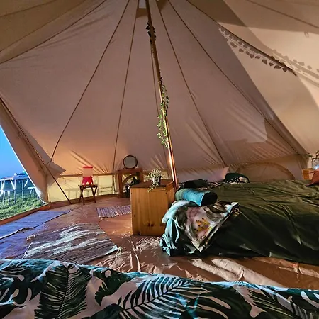 Readers Field Glamping Great Sampford