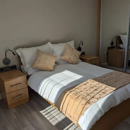 London Heathrow - West Drayton * Yiewsley