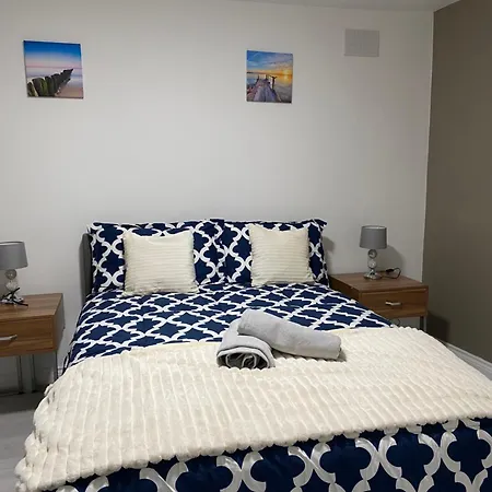 Comfy 2bedroom Apartm Wembley Stadium 9 Min Away Apartament Londyn