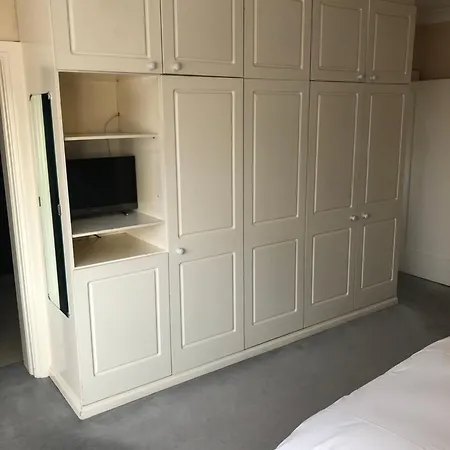 Willesden Boutique Hotel *