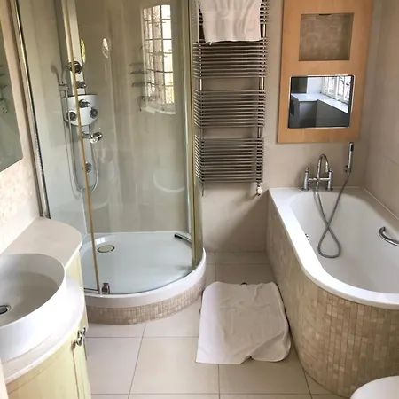 Willesden Boutique Hotel London