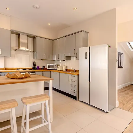 Normand Gardens, Greyhound Road, W14 9sb