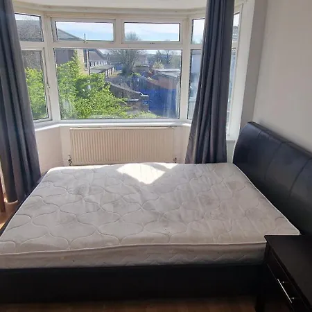 Ritz Place 3 * Northolt (Greater London)