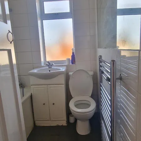 Pensión Ritz Place 3 Northolt (Greater London)