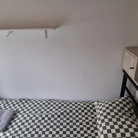 Pensión Ritz Place 3 Northolt (Greater London)
