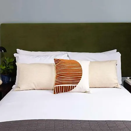 Native Hyde Park 4*