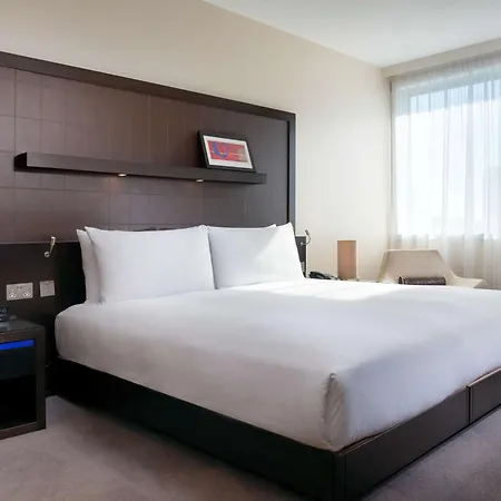 Hilton Canary Wharf