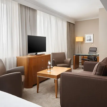 Crowne Plaza London By Ihg 4*