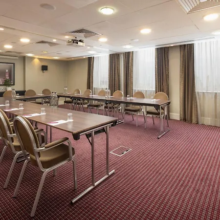 Hotel Crowne Plaza London By Ihg 4*
