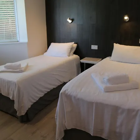 Bed & Breakfast Debden 3*