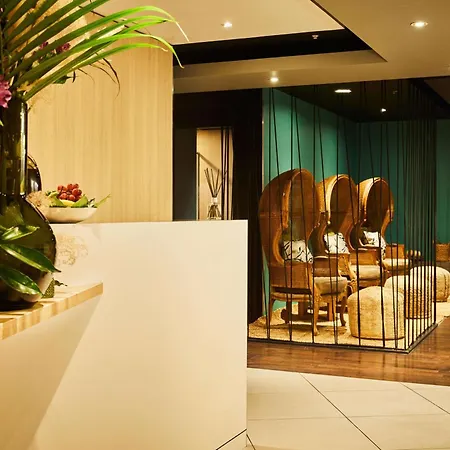 Hilton On Park Lane 5*