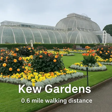Daire Grand Kew Gardens *