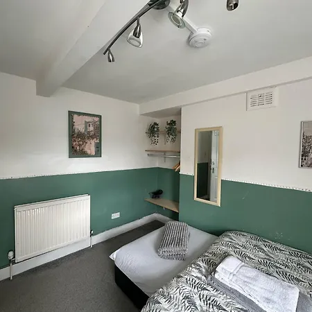 Keysan House 5 London