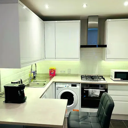 Delightful By Kensington & Chelsea Desirable Locations W8 Sw * London