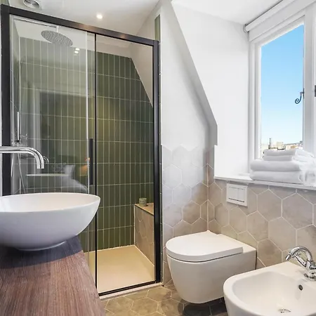 Stylish Family Near Kensington High Street London