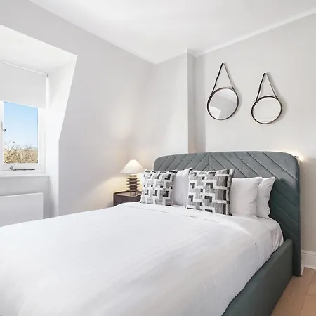Apartment Stylish Family Near Kensington High Street London
