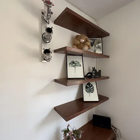 Colindale Lush 30 Mins London *