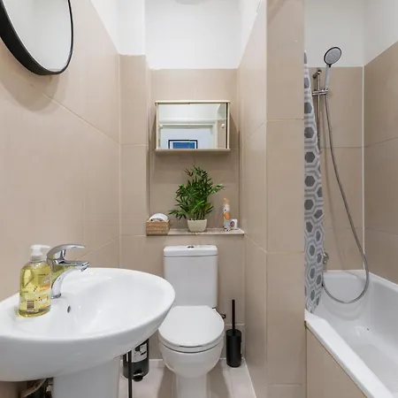 Acton Apartment London