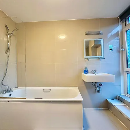 Abbey Road Apartment