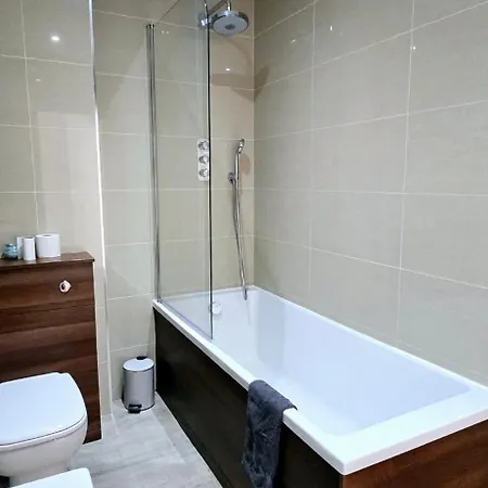 Apartment Luxury 2 Bedroom *