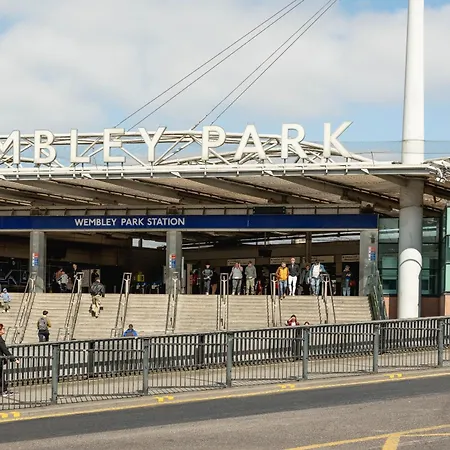 Wembley Stadium By Sleepy Apartment London