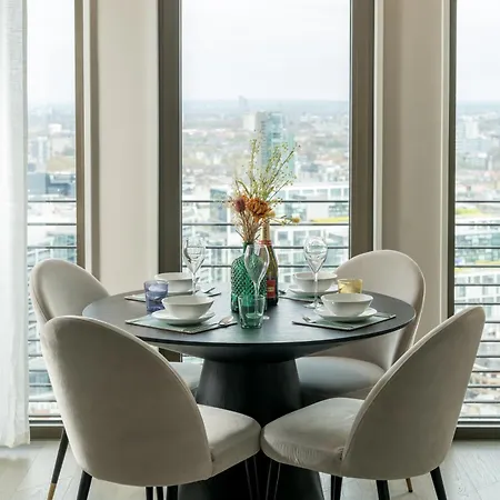 View Penthouse Of Near Liverpool St Apartment London