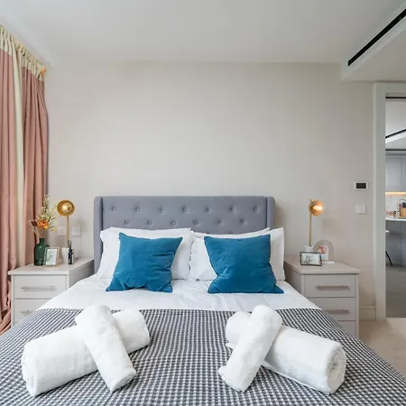 View Penthouse Of Near Liverpool St Apartment *