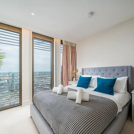 View Penthouse Of Near Liverpool St Apartment London