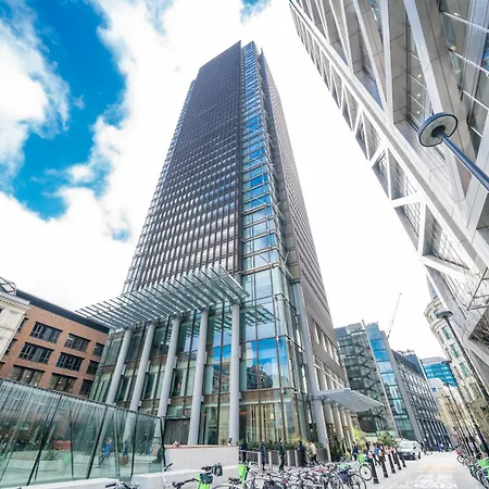 View Penthouse Of Near Liverpool St *