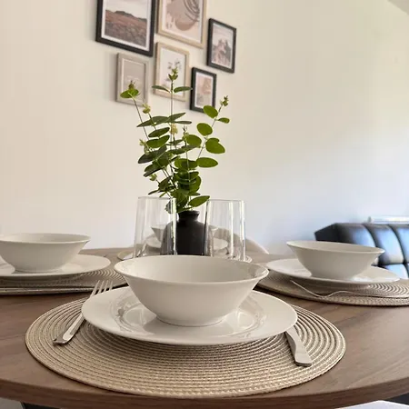Modern In Wimbledon - Free Underground Parking - Sleeps 5 公寓
