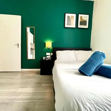 Modern Flat Apartment *