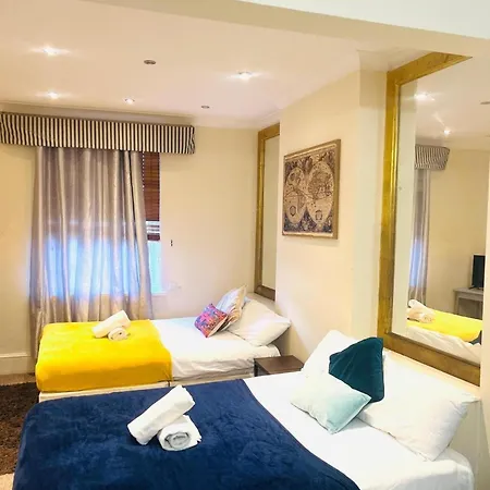 דירה Cosy In The Heart Of The *