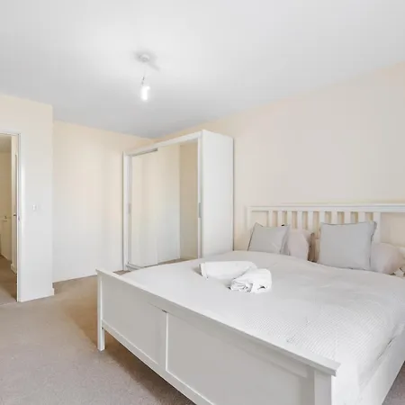 Stylish And Spacious 2 Bed Appartement Barking (Greater London)