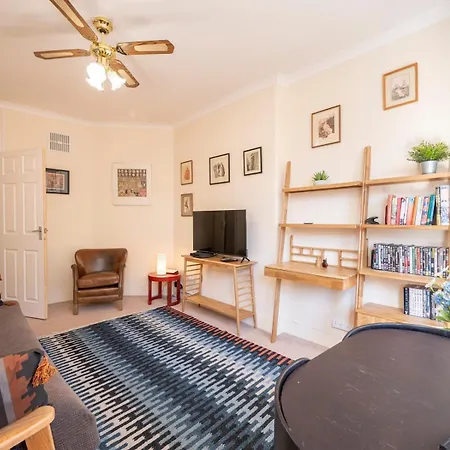 Elegant Bloomsbury Flat In Historic Pass The Keys Apartamento *