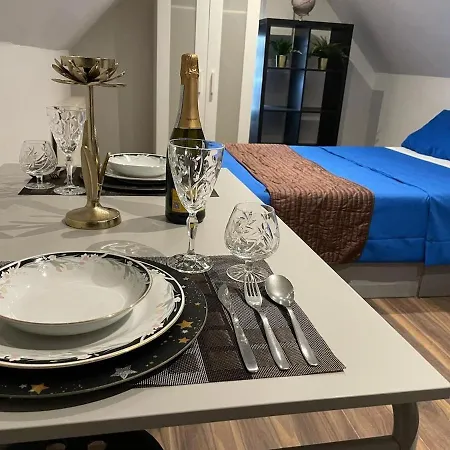 Holiday home Confy Near London Northolt (Greater London)