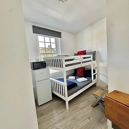 Willesden Guest house London