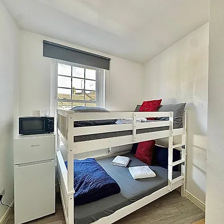 Willesden Guest house *