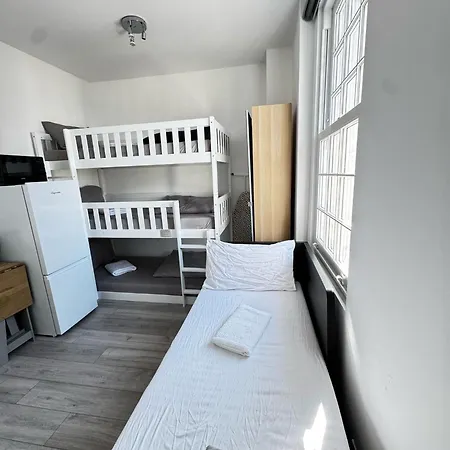 Willesden Guest house London