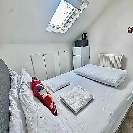 Willesden Guest house London