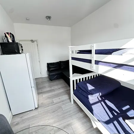 Willesden Guest house *